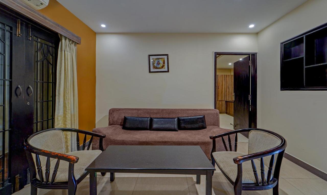 Treebo Elan Hotel Csennai Kültér fotó
